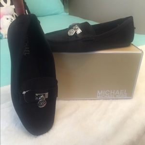 ⚡️SOLD⚡️. Mk black shoes  size#5 (Like size 7)